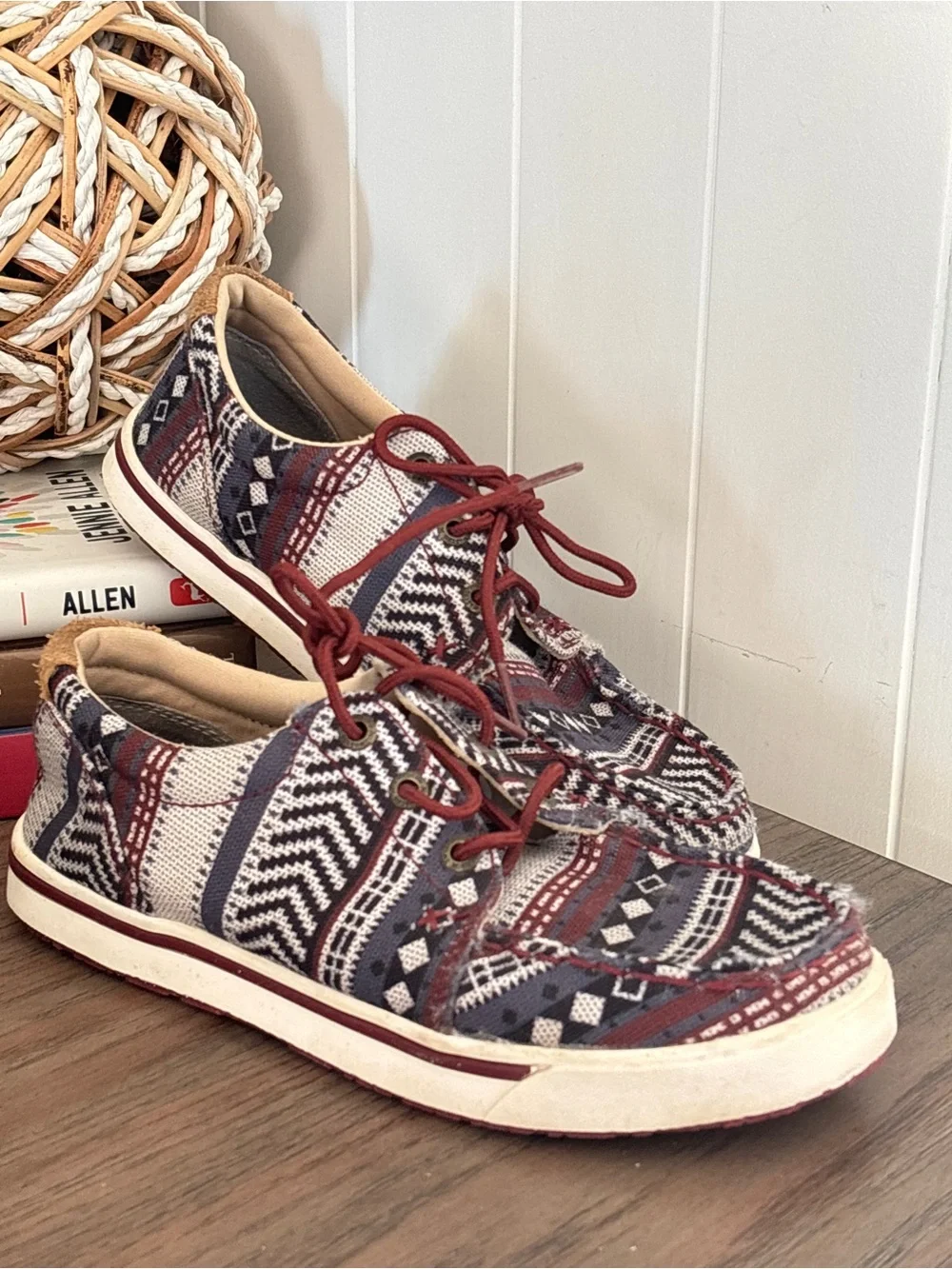 Twisted X Youth Casual Patterned Lace-Up Boat Shoes Size 3M Southwest Tribal